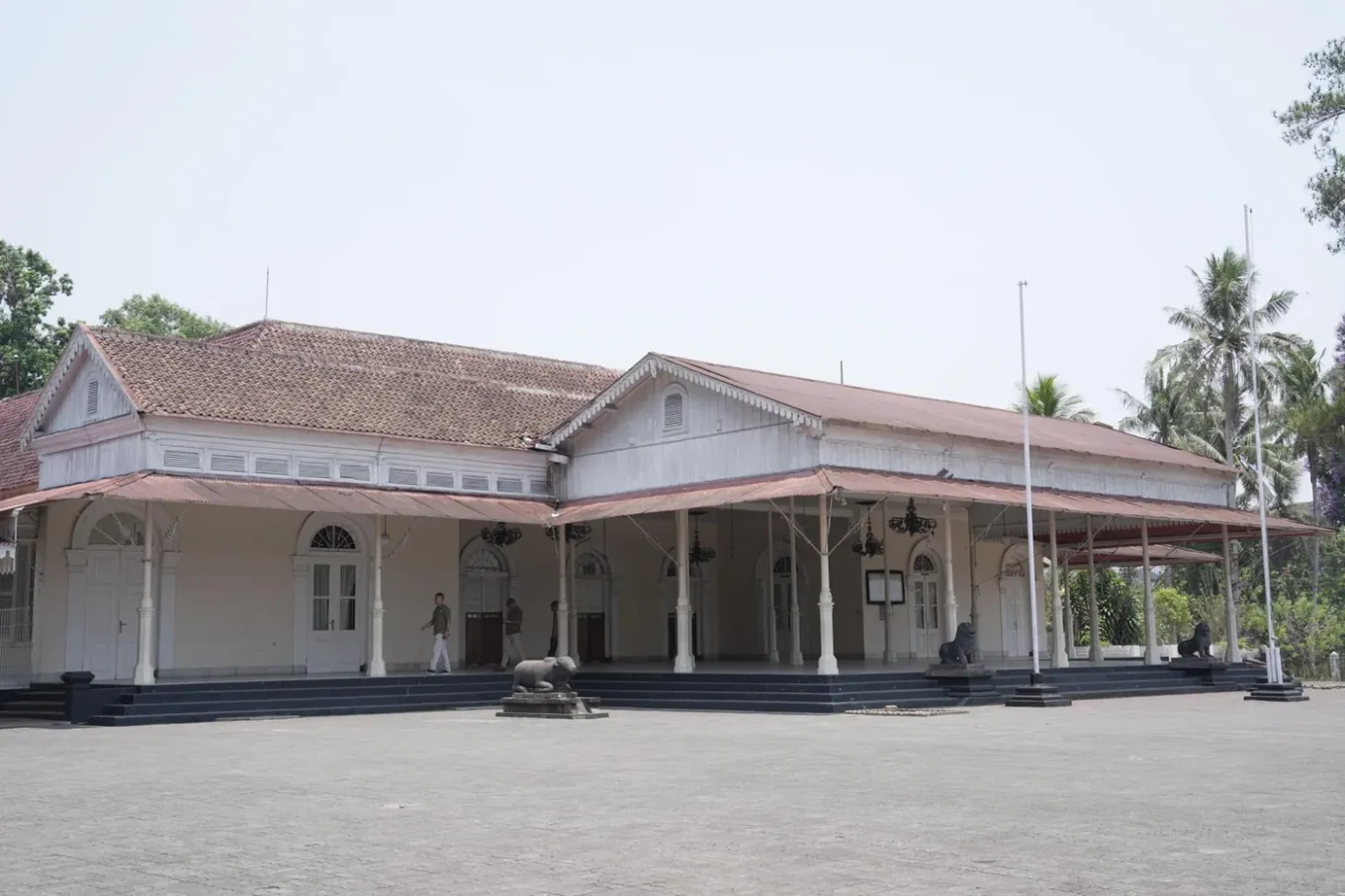 Legenda Khatulistiwa, in collaboration with National Geographic Indonesia, retraces Prince Diponegoro's historical footsteps in Magelang, Central Java.